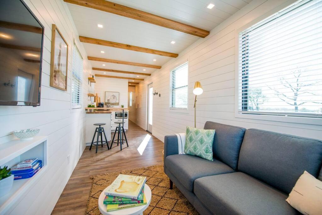 Container Home With Rooftop Views And Pickleball-Pecan Grove Bellmead Kültér fotó