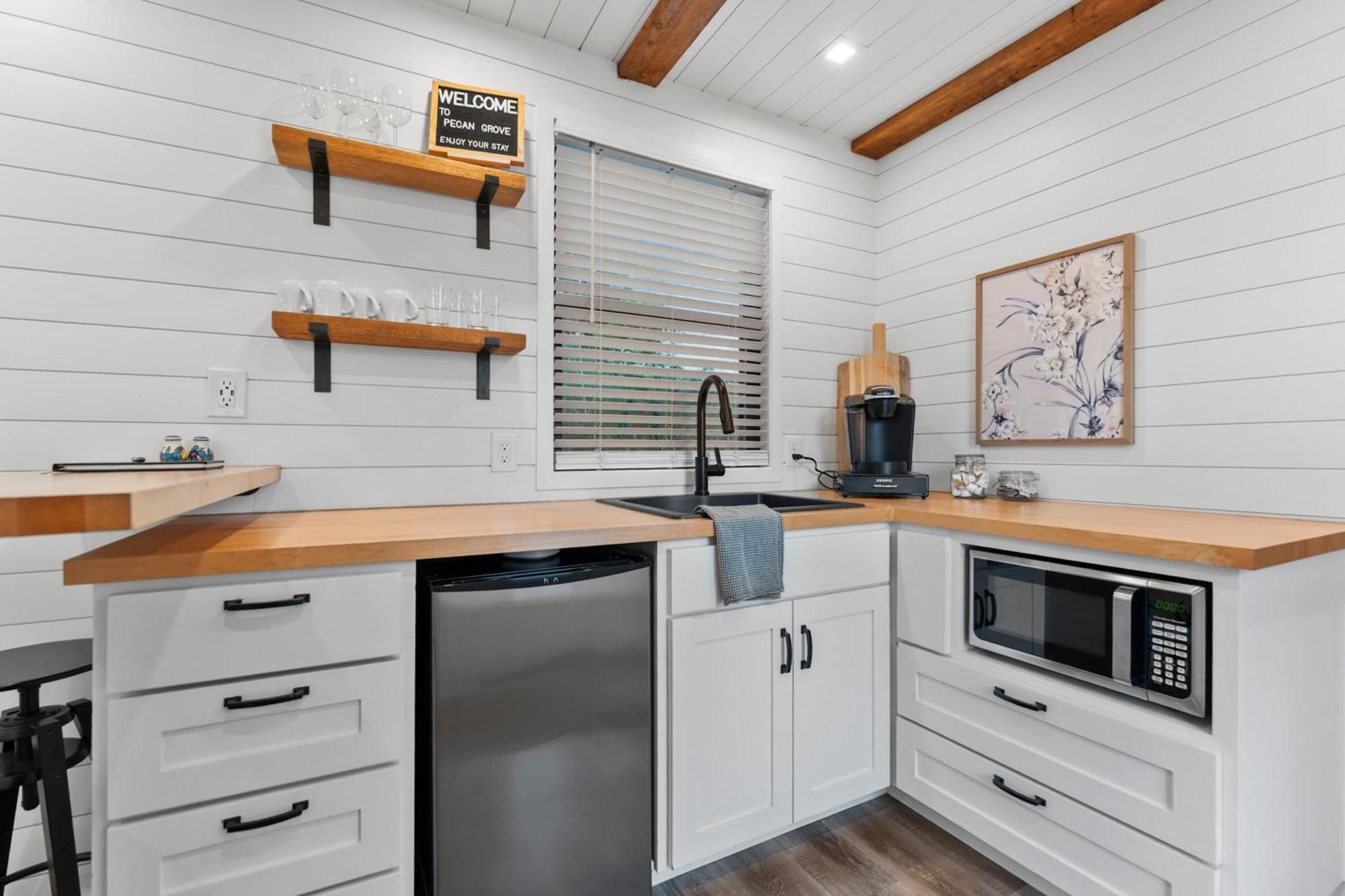 Container Home With Rooftop Views And Pickleball-Pecan Grove Bellmead Kültér fotó