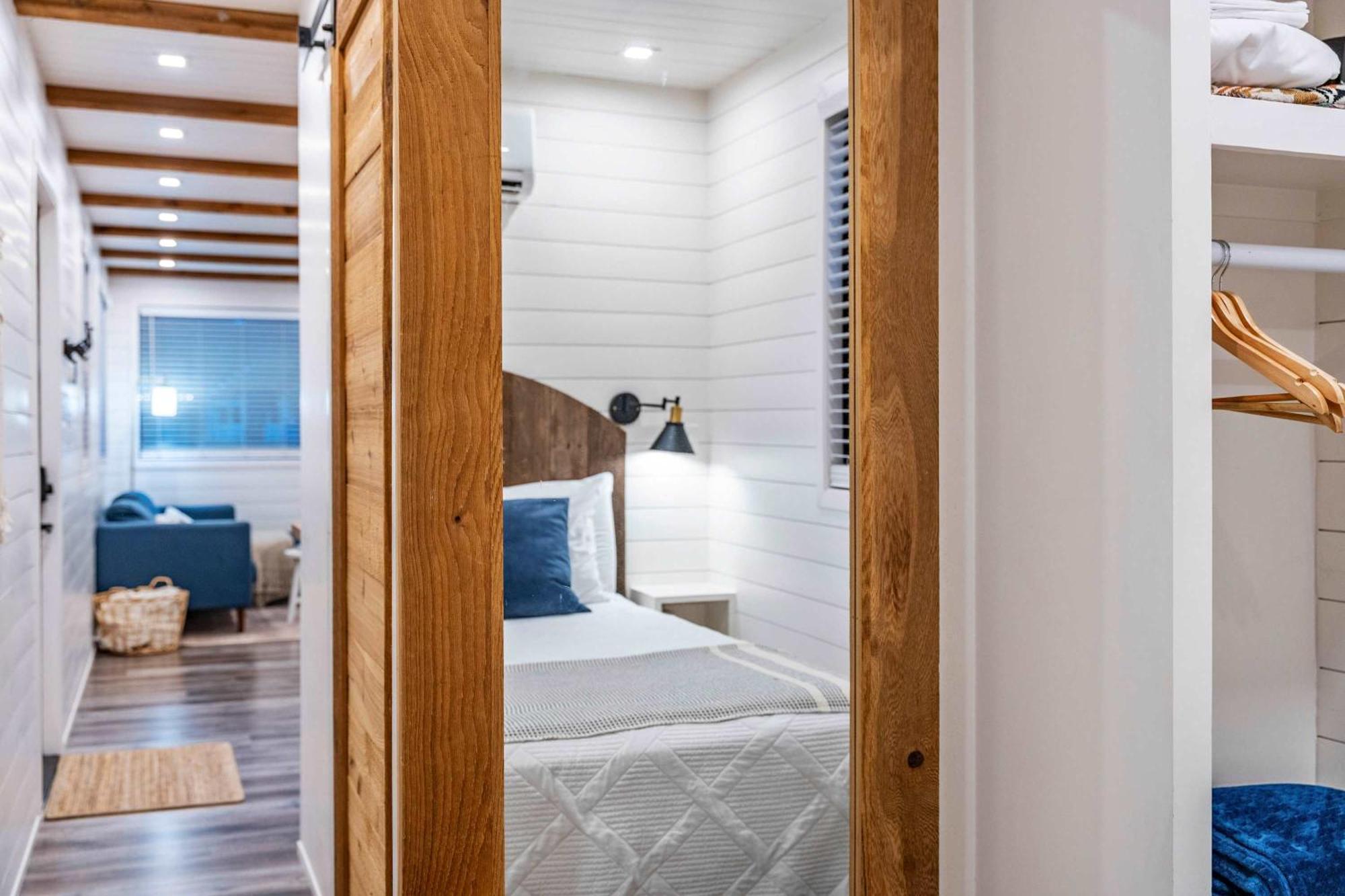 Container Home With Rooftop Views And Pickleball-Pecan Grove Bellmead Kültér fotó